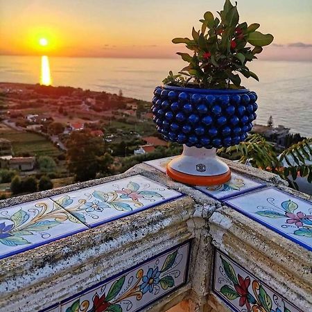 Villa Gira Vota E Furria Santo Stefano di Camastra Esterno foto