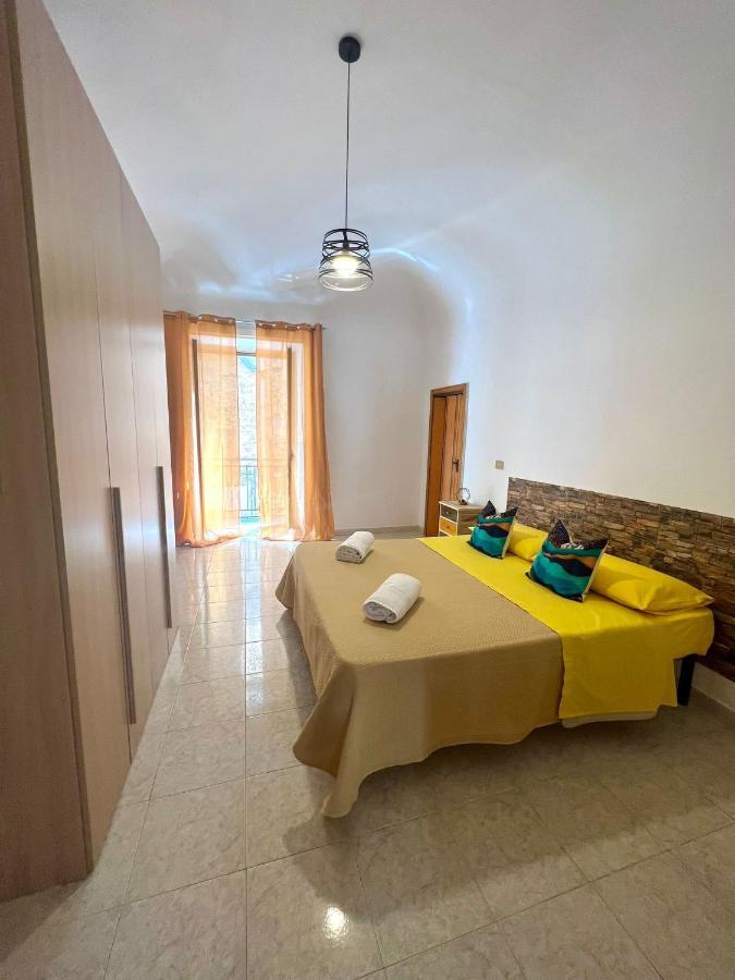 Villa Gira Vota E Furria Santo Stefano di Camastra Esterno foto